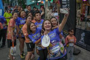BIB: 14248, 131
                            <button type="button" onclick="openModal(28629262)" class="btn btn-primary btn-sm float-right btn-popup" data-toggle="modal" data-target=".modal-high-quality">
                        <i class="fas fa-shopping-cart"></i> Add to Cart
                    </button>
                                            <button type="button" onclick="isThisMe(28629262, true)" class="btn btn-success btn-sm float-right btn-popup btn-isme hidden" data-toggle="tooltip" data-placement="bottom" title="นี่คือรูปของคุณใช่ไหม คลิกที่นี่เพื่อเอาเข้าอัลบั้ม">
                        <i class="fas fa-plus"></i> Add to album
                    </button>
                    <button type="button" onclick="isThisMe(28629262, false)" class="btn btn-warning btn-sm float-right btn-popup btn-isnotme hidden">
                        <i class="fas fa-ban"></i> Remove from album
                    </button>